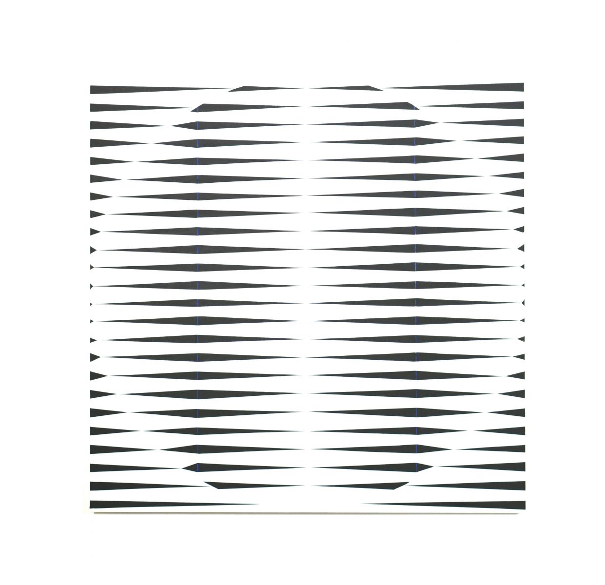 circle-artwork-black-white-op-art